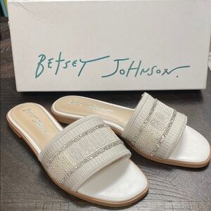 Betsey Johnson Bride Cream Slide Sandals